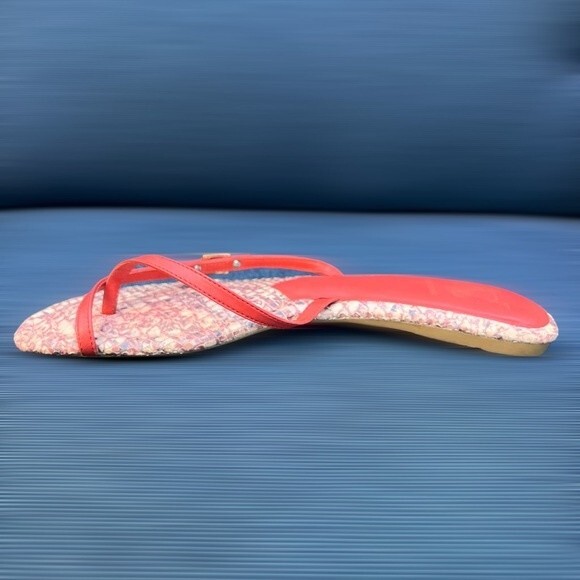 Vince Camuto VC Signature Flip Flop Thong Flat Sandal Shoes Women’s 9 - 10 - Picture 6 of 11